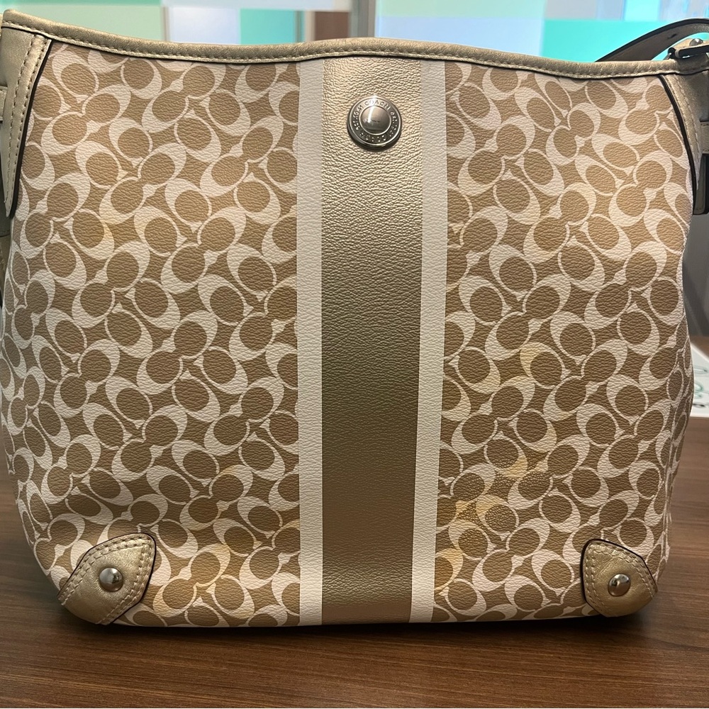Coach Tan and Cream Shoulder Bag with Giraffe Print